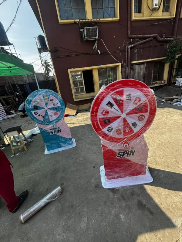Spin and win stand printing